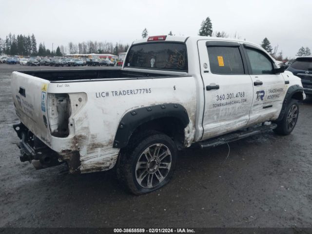 Photo 3 VIN: 5TFDW5F13DX317961 - TOYOTA TUNDRA 