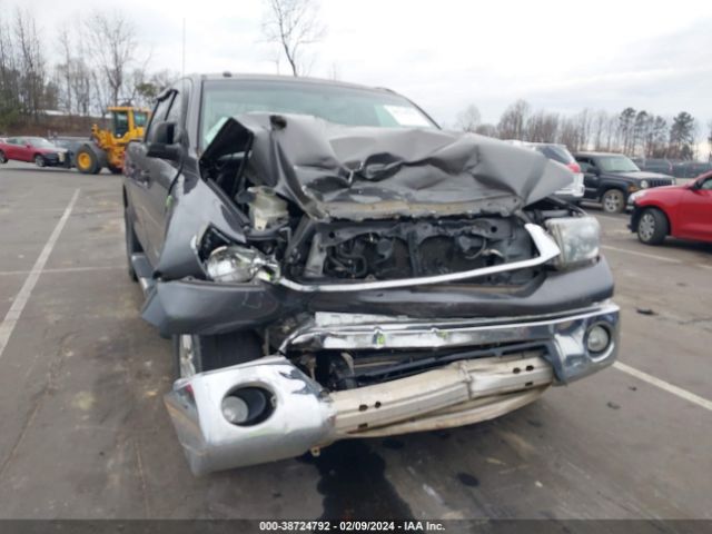 Photo 5 VIN: 5TFDW5F13DX318236 - TOYOTA TUNDRA 