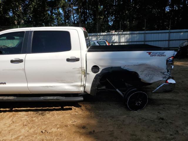 Photo 8 VIN: 5TFDW5F13FX422146 - TOYOTA TUNDRA CRE 