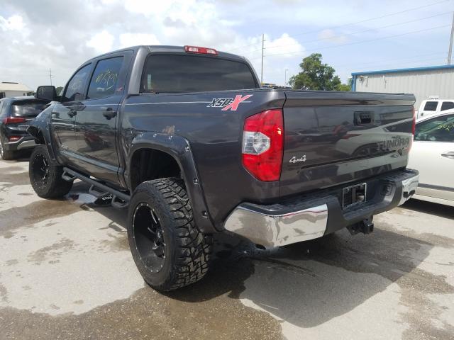 Photo 2 VIN: 5TFDW5F13FX466499 - TOYOTA TUNDRA CRE 