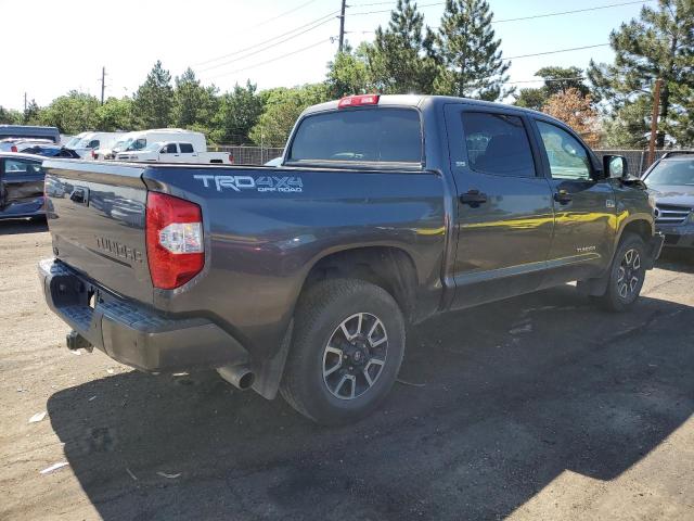 Photo 2 VIN: 5TFDW5F13GX504413 - TOYOTA TUNDRA CRE 