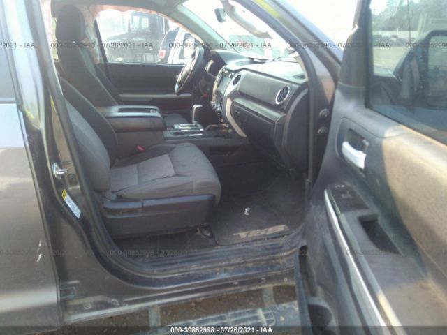 Photo 4 VIN: 5TFDW5F13GX512298 - TOYOTA TUNDRA 4WD TRUCK 