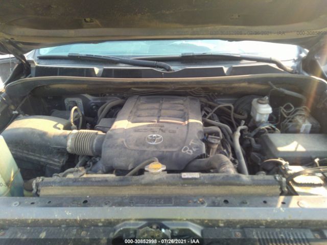 Photo 9 VIN: 5TFDW5F13GX512298 - TOYOTA TUNDRA 4WD TRUCK 