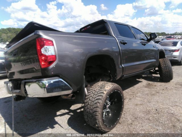 Photo 3 VIN: 5TFDW5F13GX512897 - TOYOTA TUNDRA 4WD TRUCK 