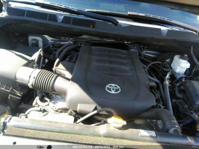 Photo 9 VIN: 5TFDW5F13GX512897 - TOYOTA TUNDRA 4WD TRUCK 