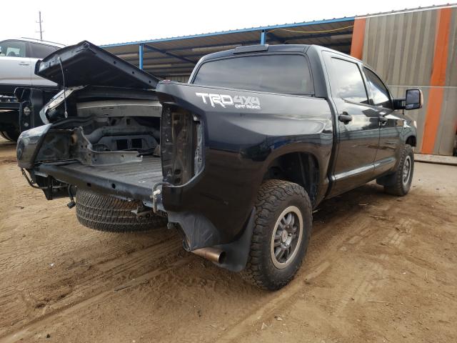 Photo 3 VIN: 5TFDW5F13GX555779 - TOYOTA TUNDRA CRE 