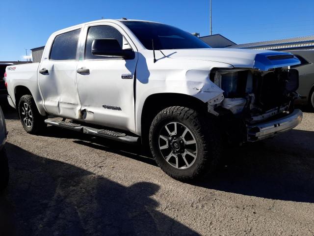 Photo 3 VIN: 5TFDW5F13HX611981 - TOYOTA TUNDRA 