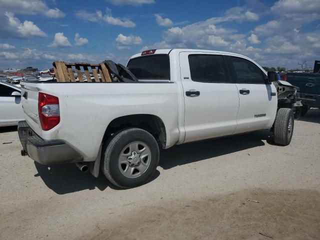 Photo 2 VIN: 5TFDW5F13HX640915 - TOYOTA TUNDRA CRE 