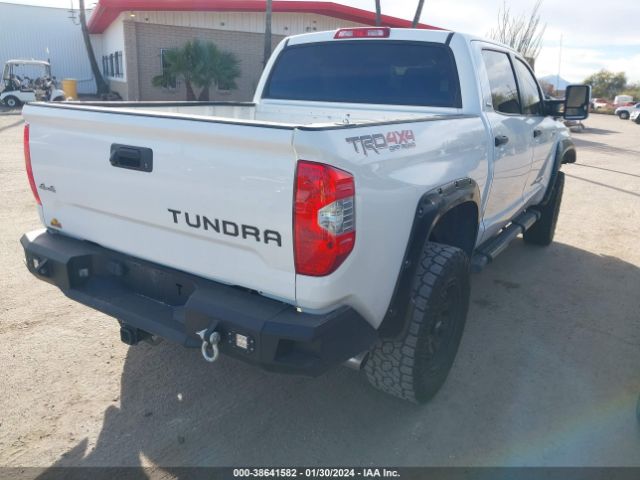 Photo 3 VIN: 5TFDW5F13HX645449 - TOYOTA TUNDRA 