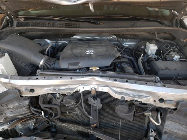 Photo 6 VIN: 5TFDW5F13HX654653 - TOYOTA TUNDRA 4WD 