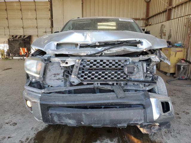 Photo 4 VIN: 5TFDW5F13JX698321 - TOYOTA TUNDRA CRE 