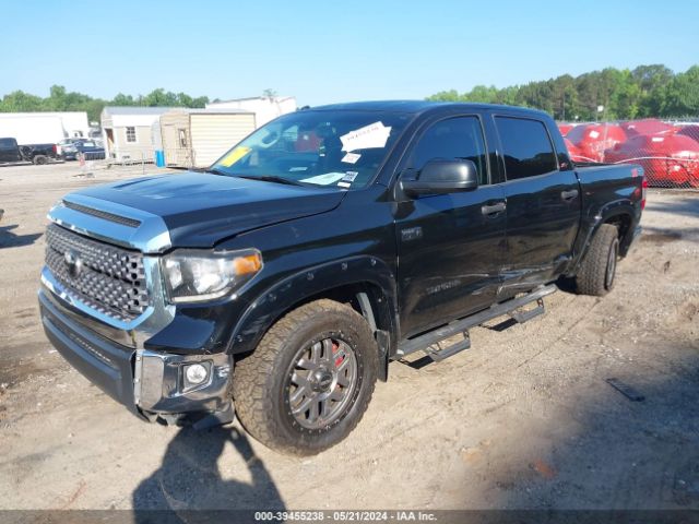 Photo 1 VIN: 5TFDW5F13JX699095 - TOYOTA TUNDRA 