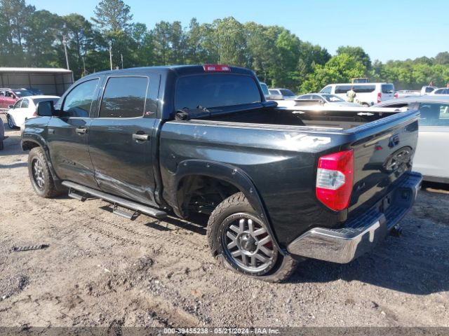 Photo 2 VIN: 5TFDW5F13JX699095 - TOYOTA TUNDRA 