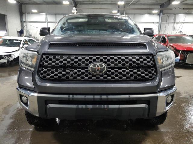 Photo 4 VIN: 5TFDW5F13JX711973 - TOYOTA TUNDRA 