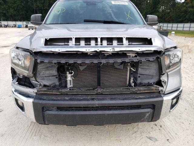 Photo 8 VIN: 5TFDW5F13JX726487 - TOYOTA TUNDRA CRE 