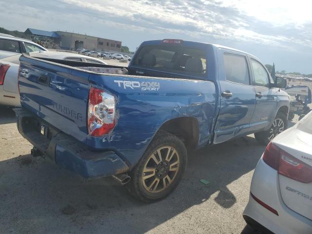 Photo 2 VIN: 5TFDW5F13JX755651 - TOYOTA TUNDRA CRE 