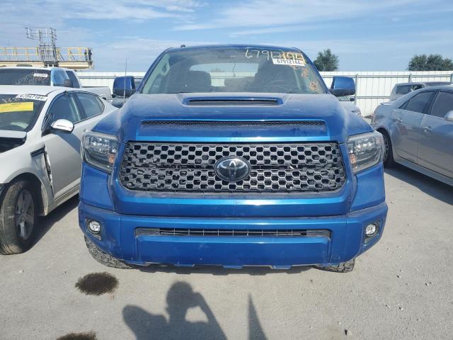 Photo 4 VIN: 5TFDW5F13JX755651 - TOYOTA TUNDRA CRE 