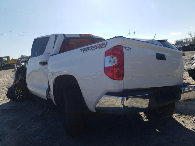 Photo 2 VIN: 5TFDW5F13JX773597 - TOYOTA TUNDRA CRE 