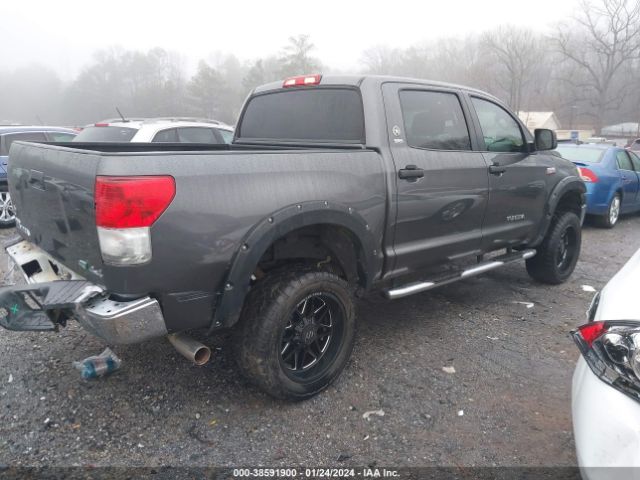 Photo 3 VIN: 5TFDW5F14CX239835 - TOYOTA TUNDRA 