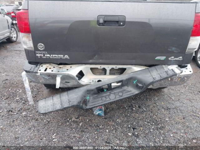 Photo 5 VIN: 5TFDW5F14CX239835 - TOYOTA TUNDRA 