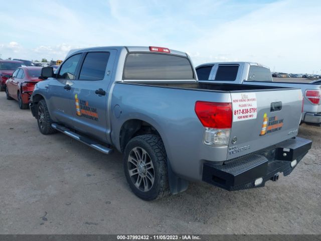 Photo 2 VIN: 5TFDW5F14DX290687 - TOYOTA TUNDRA 4WD TRUCK 