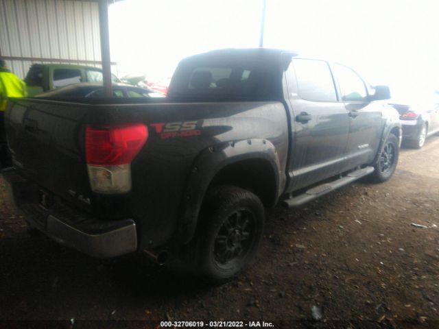 Photo 3 VIN: 5TFDW5F14DX304569 - TOYOTA TUNDRA 4WD TRUCK 