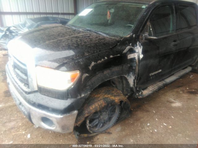 Photo 5 VIN: 5TFDW5F14DX304569 - TOYOTA TUNDRA 4WD TRUCK 