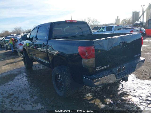 Photo 2 VIN: 5TFDW5F14DX310534 - TOYOTA TUNDRA 