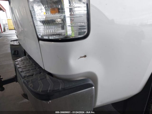 Photo 5 VIN: 5TFDW5F14DX321842 - TOYOTA TUNDRA 