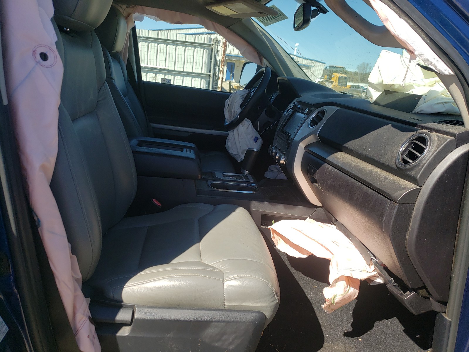 Photo 4 VIN: 5TFDW5F14FX424228 - TOYOTA TUNDRA CRE 