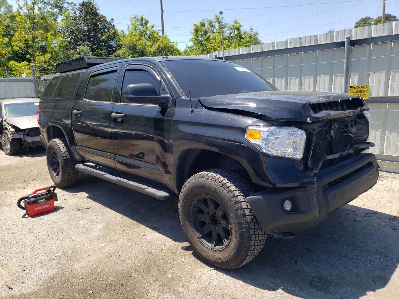 Photo 3 VIN: 5TFDW5F14FX480136 - TOYOTA TUNDRA 