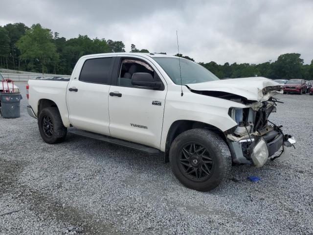 Photo 3 VIN: 5TFDW5F14GX557556 - TOYOTA TUNDRA 