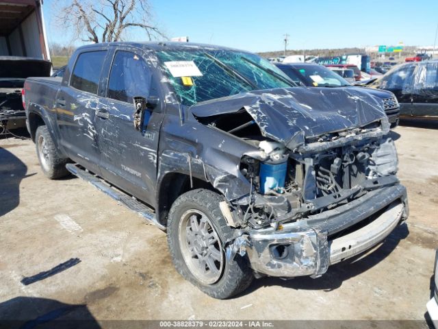 Photo 0 VIN: 5TFDW5F14GX561817 - TOYOTA TUNDRA 