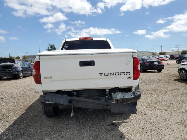 Photo 5 VIN: 5TFDW5F14GX562384 - TOYOTA TUNDRA CRE 