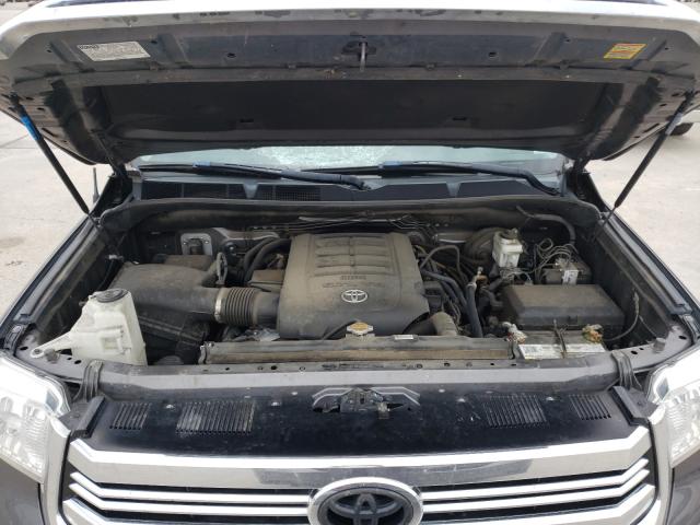 Photo 6 VIN: 5TFDW5F14HX583396 - TOYOTA TUNDRA CRE 