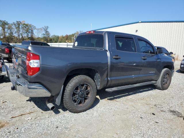 Photo 2 VIN: 5TFDW5F14HX599808 - TOYOTA TUNDRA CRE 