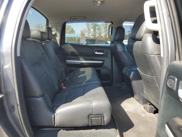 Photo 9 VIN: 5TFDW5F14HX599808 - TOYOTA TUNDRA CRE 