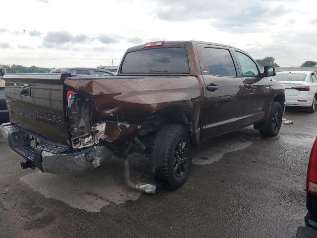 Photo 2 VIN: 5TFDW5F14HX600116 - TOYOTA TUNDRA CRE 