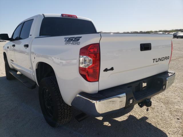 Photo 2 VIN: 5TFDW5F14HX616803 - TOYOTA TUNDRA CRE 