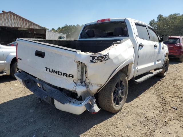 Photo 3 VIN: 5TFDW5F14HX657769 - TOYOTA TUNDRA CRE 