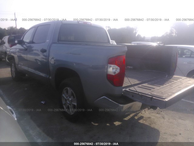 Photo 2 VIN: 5TFDW5F14JX742729 - TOYOTA TUNDRA 4WD 