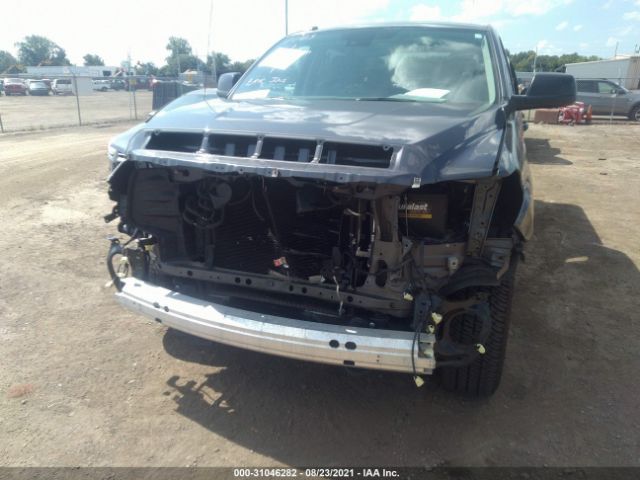 Photo 5 VIN: 5TFDW5F14JX748188 - TOYOTA TUNDRA 4WD 