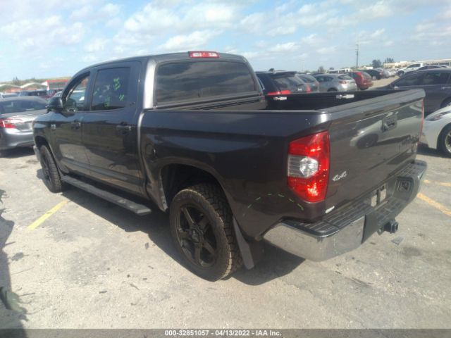 Photo 2 VIN: 5TFDW5F14JX753567 - TOYOTA TUNDRA 4WD 