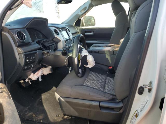 Photo 6 VIN: 5TFDW5F14KX821058 - TOYOTA TUNDRA 