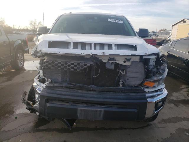 Photo 4 VIN: 5TFDW5F14KX837857 - TOYOTA TUNDRA 