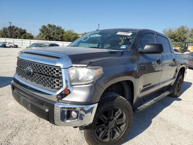 Photo 1 VIN: 5TFDW5F14KX869899 - TOYOTA TUNDRA CRE 