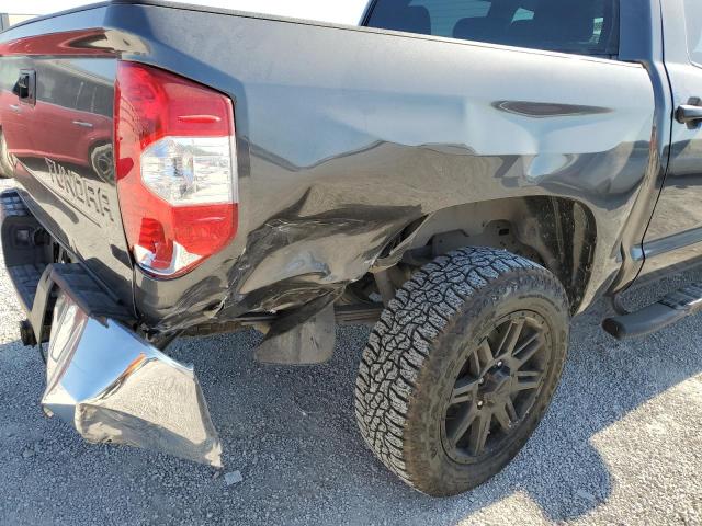 Photo 8 VIN: 5TFDW5F14KX869899 - TOYOTA TUNDRA CRE 