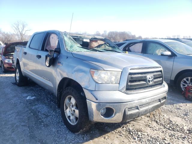 Photo 0 VIN: 5TFDW5F15AX098352 - TOYOTA TUNDRA CRE 