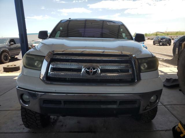 Photo 4 VIN: 5TFDW5F15BX210360 - TOYOTA TUNDRA 