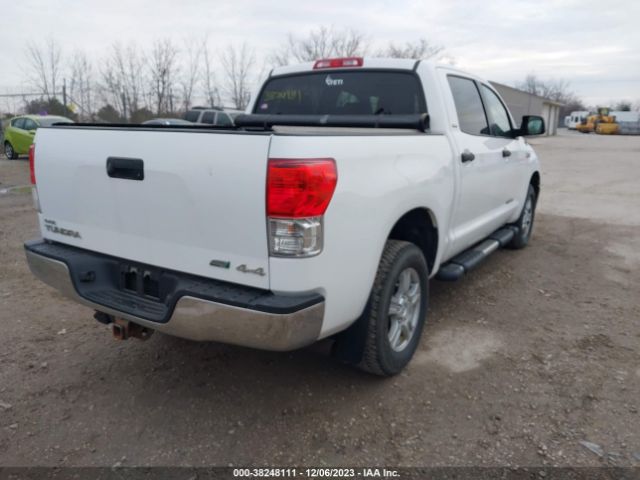 Photo 3 VIN: 5TFDW5F15CX269085 - TOYOTA TUNDRA 